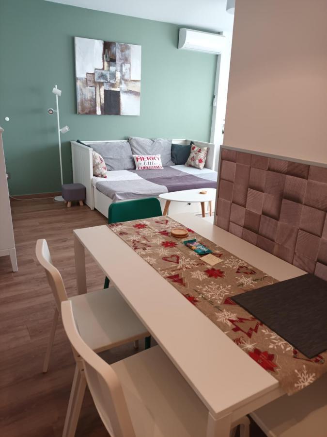 New - Frendly Luxury Apartment Franka Zagreb Exteriör bild